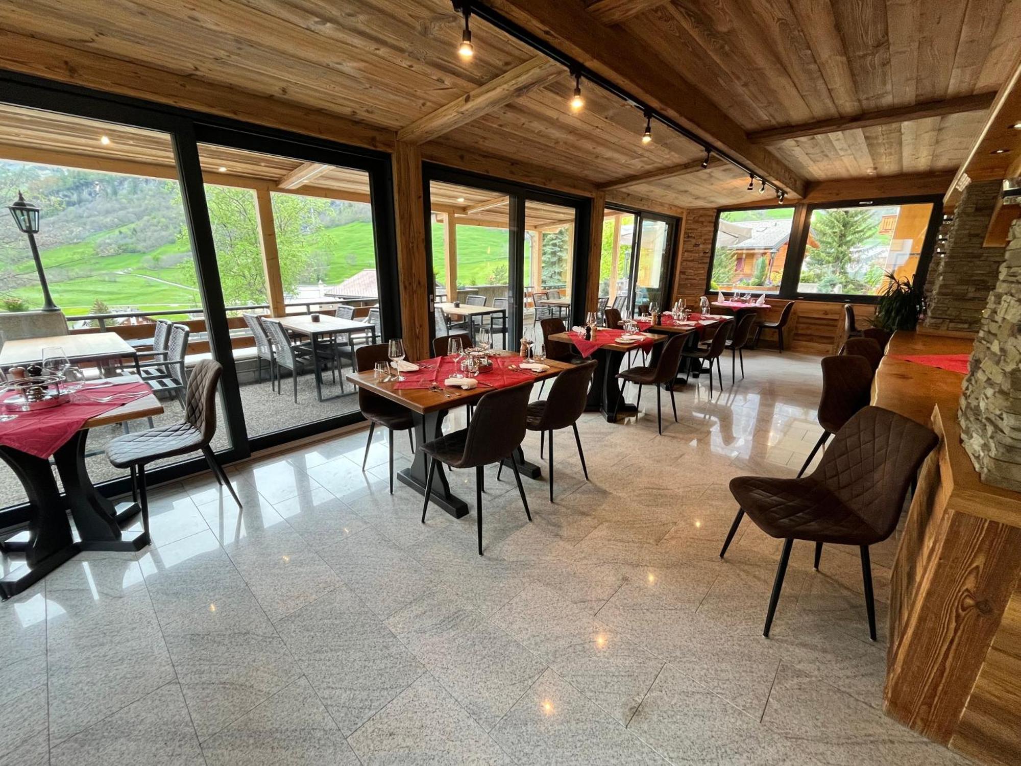 Alfa Superieur - Leukerbad-therme 3*